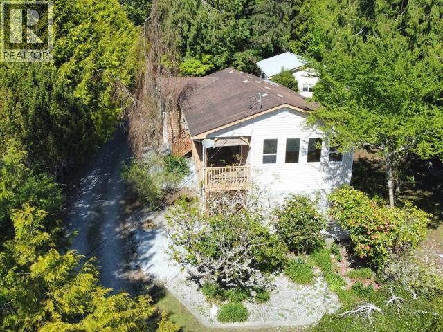 8098 Centennial Drive, Powell River, BC