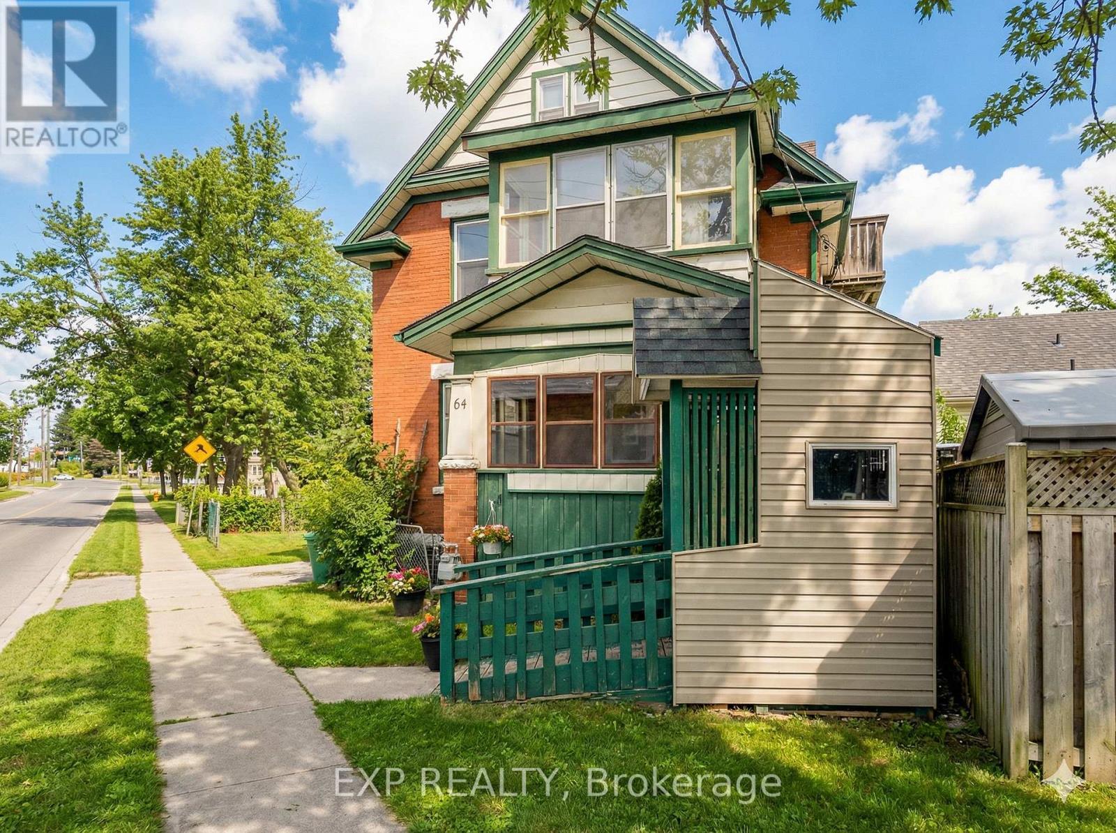 64 Lancaster Street E, Kitchener, ON - Outdoor