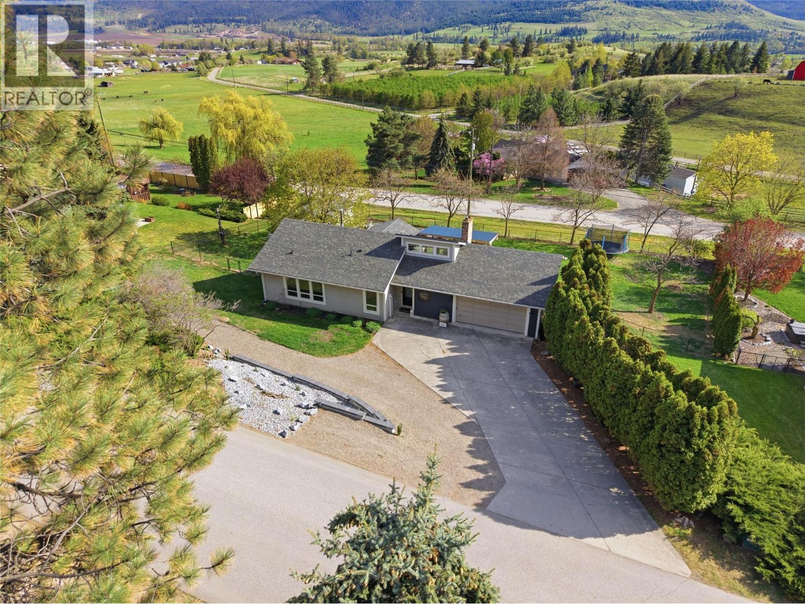 300 Scenic Drive, Coldstream, BC - Outdoor With View
