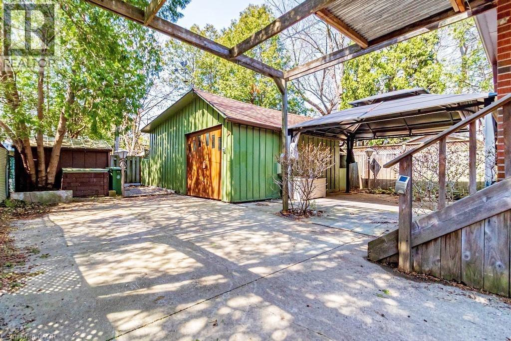 157 Longwood Road N, Hamilton, ON