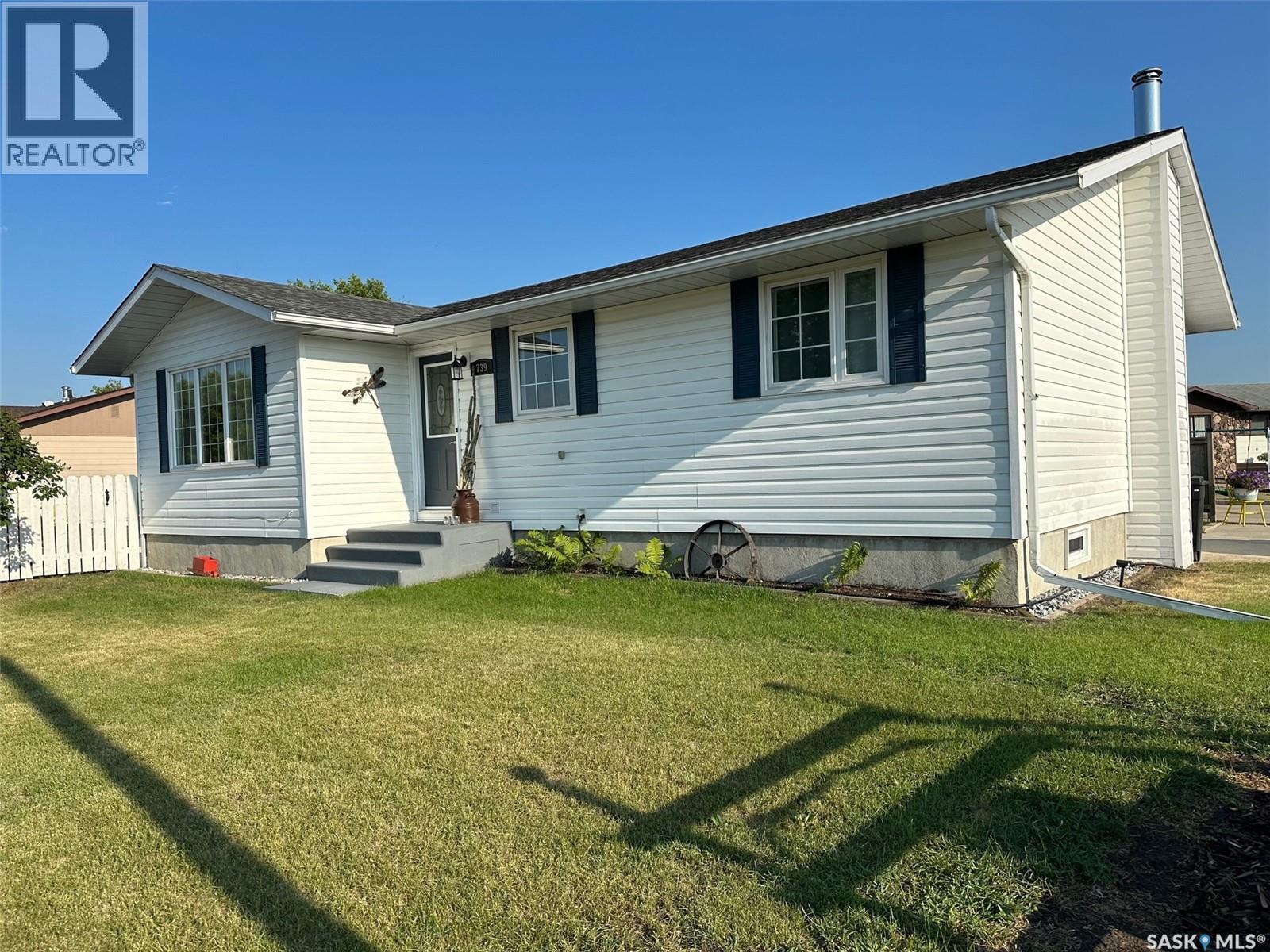739 Hudson Crescent, Hudson Bay, SK - Outdoor