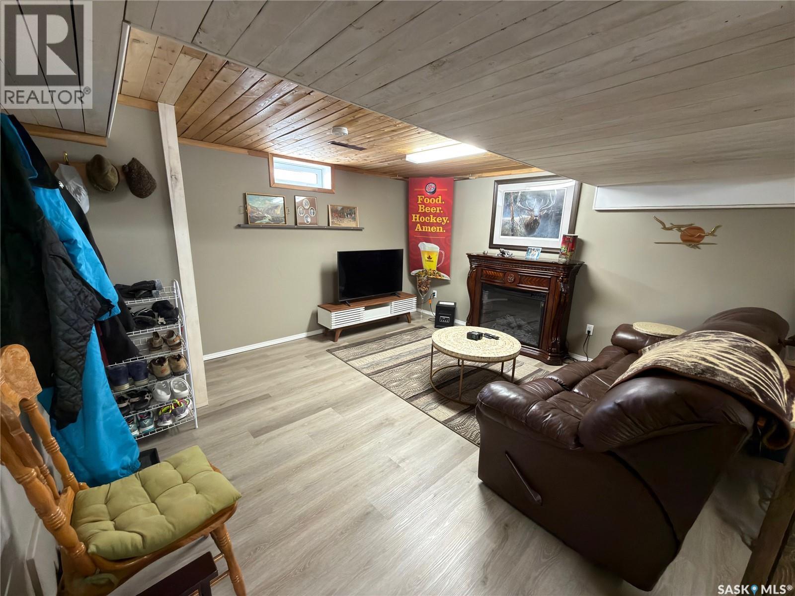 739 Hudson Crescent, Hudson Bay, SK - Indoor Photo Showing Basement