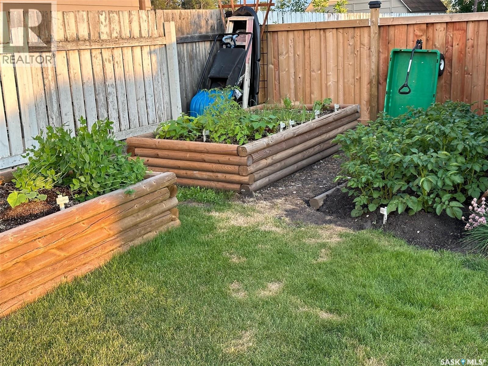 739 Hudson Crescent, Hudson Bay, SK - Outdoor With Deck Patio Veranda