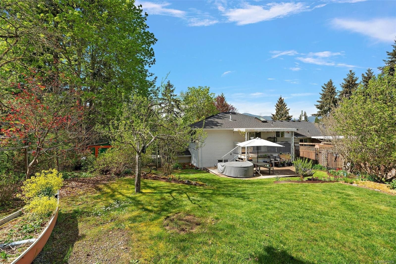 6419 Wicks Rd, Duncan, BC - Outdoor With Deck Patio Veranda