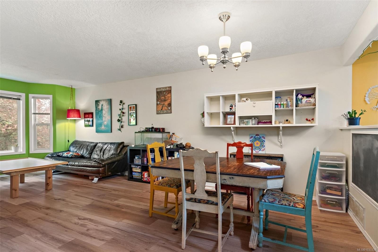 6419 Wicks Rd, Duncan, BC - Indoor