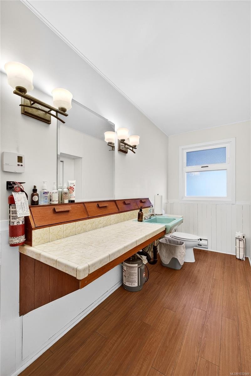127 Rainbow Rd, Salt Spring, BC