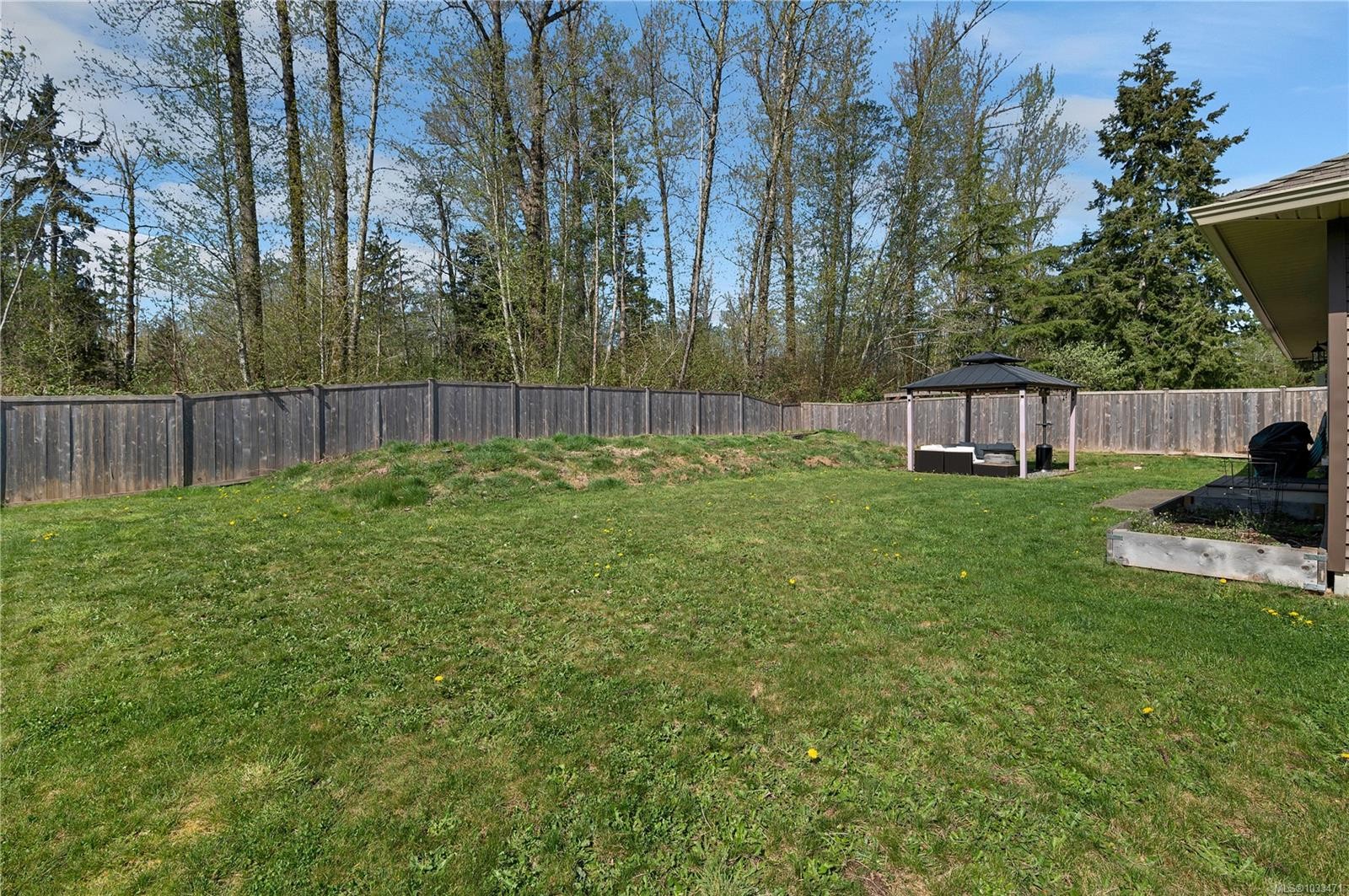 3965 Leeming Rd, Campbell River, BC