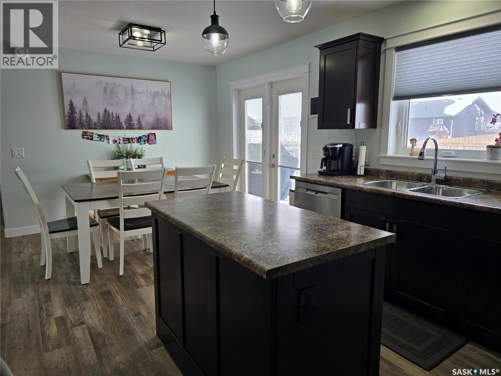12 Scott Bay, Muenster, SK - Indoor