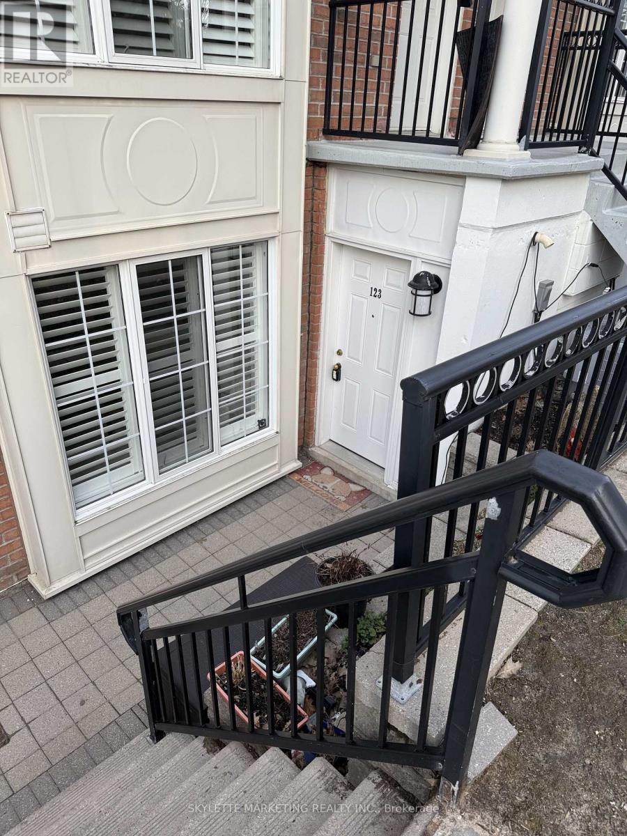 123 - 3 Everson Drive, Toronto, ON - Outdoor With Exterior