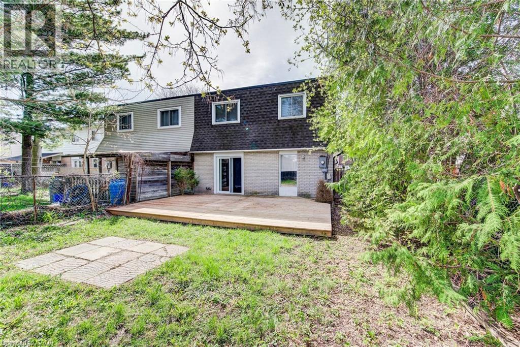 114 Dalegrove Drive, Kitchener, ON - Outdoor