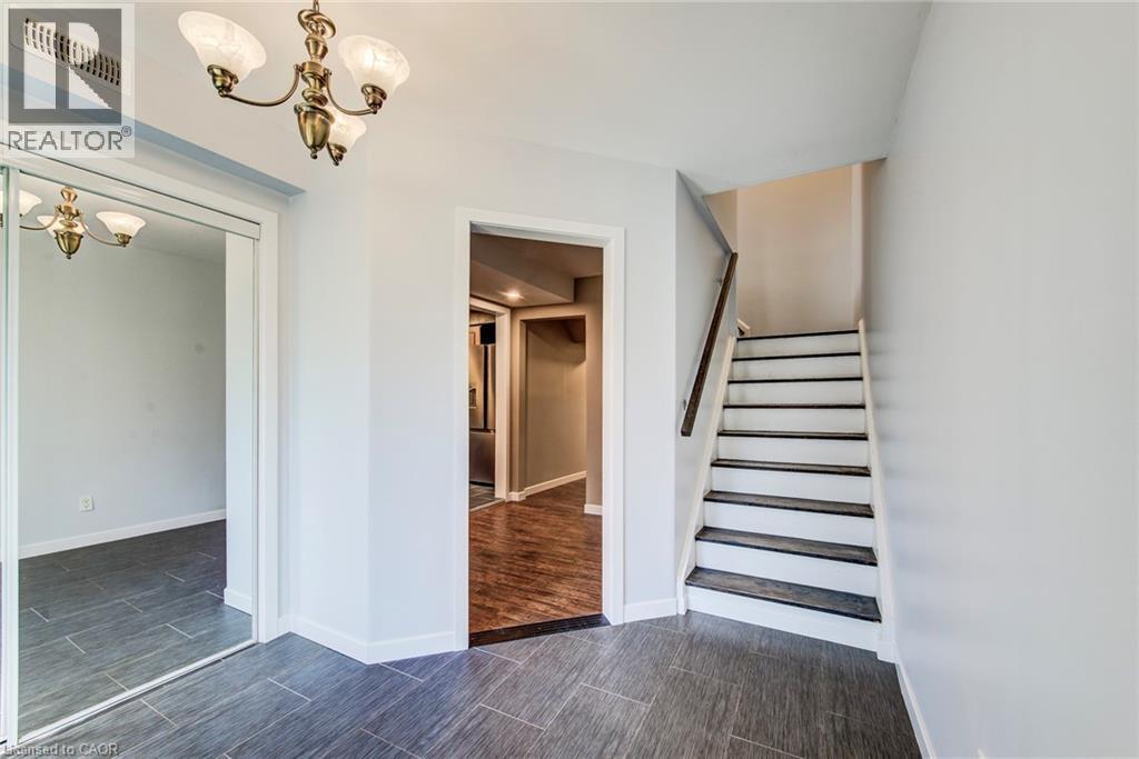 114 Dalegrove Drive, Kitchener, ON - Indoor Photo Showing Other Room