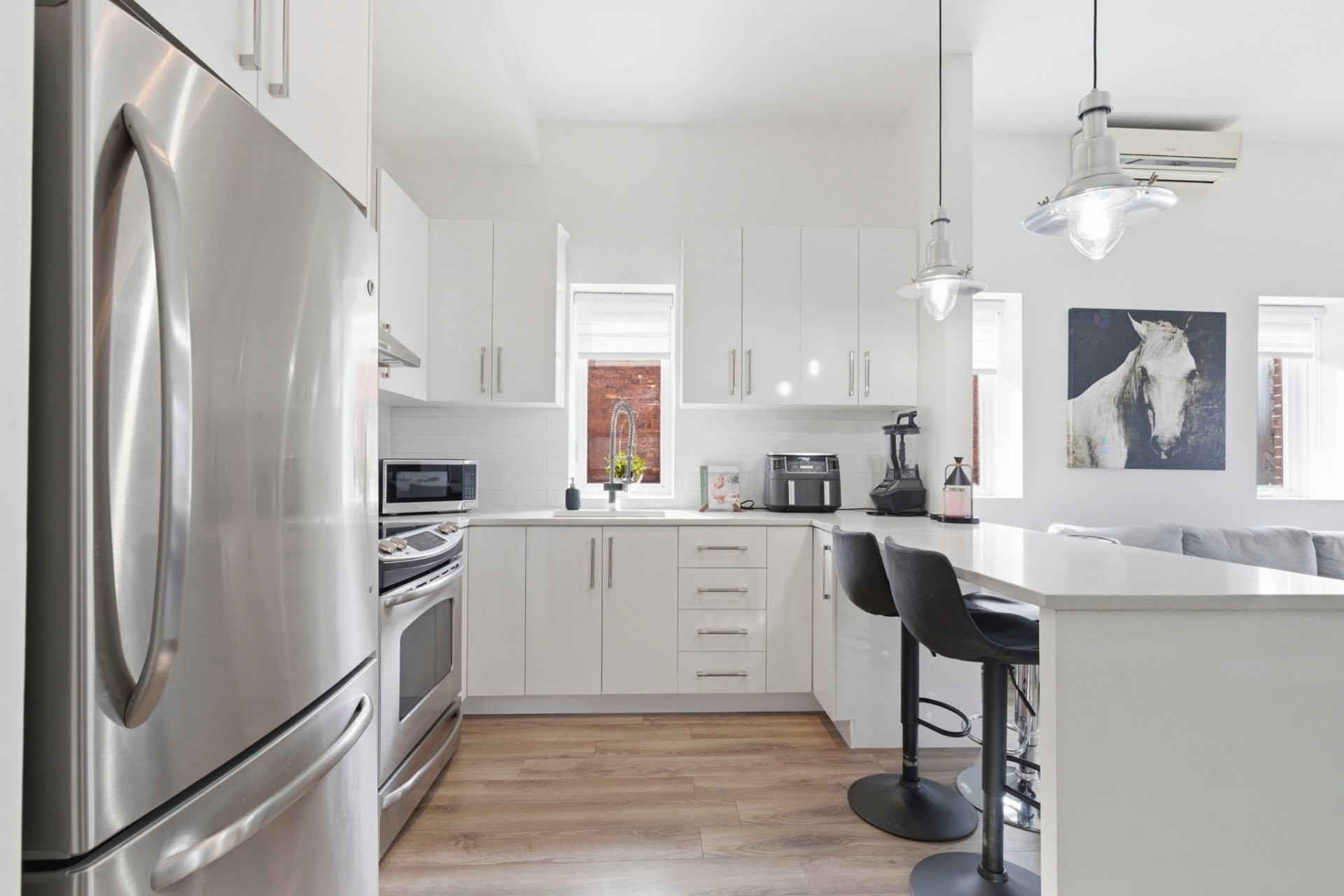 Kitchen - 304-6725 Boul. St-Laurent, Montréal (Rosemont/La Petite-Patrie), QC - Indoor Photo Showing Kitchen With Upgraded Kitchen