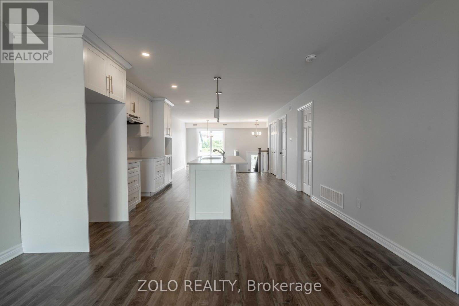 221/221A Ruby Drive, Cornwall, ON - Indoor Photo Showing Other Room
