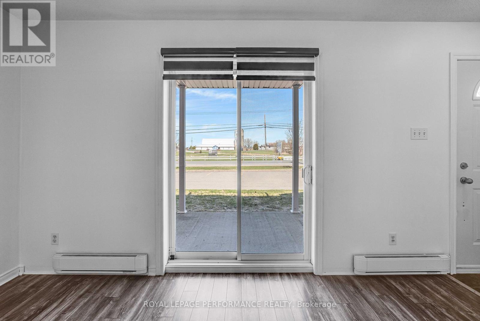 16 Pendleton Street, Champlain, ON - Indoor Photo Showing Other Room