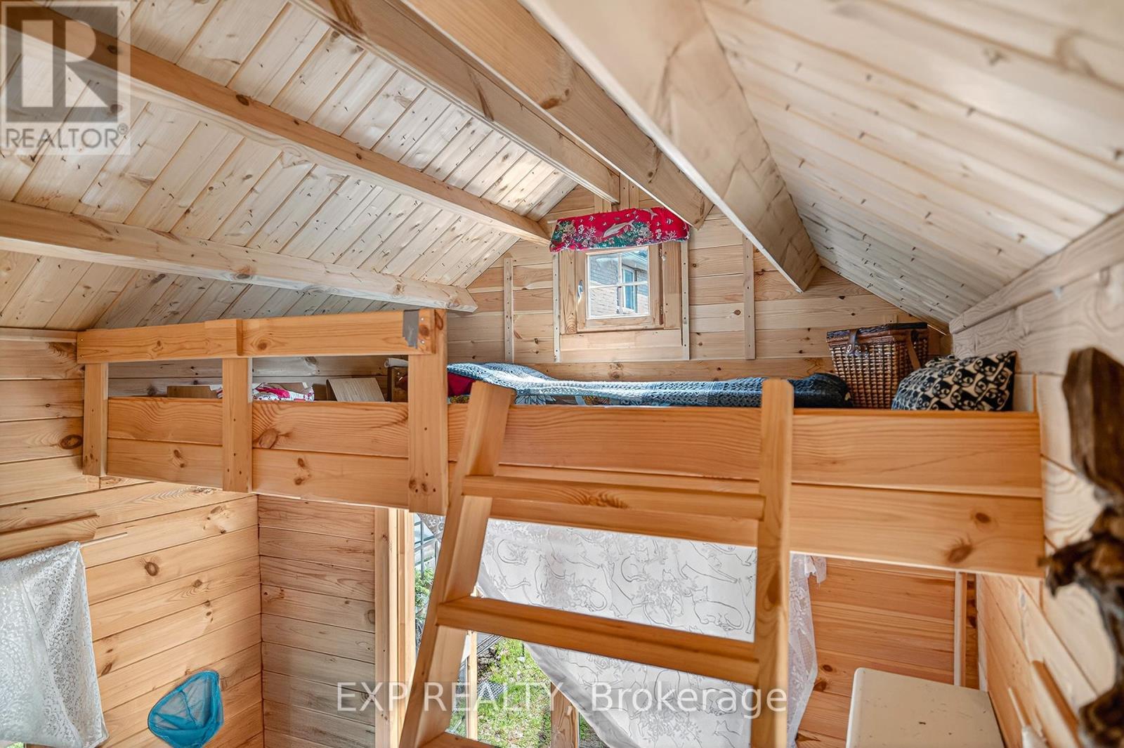 312 Faraday Court, Waterloo, ON - Indoor Photo Showing Other Room