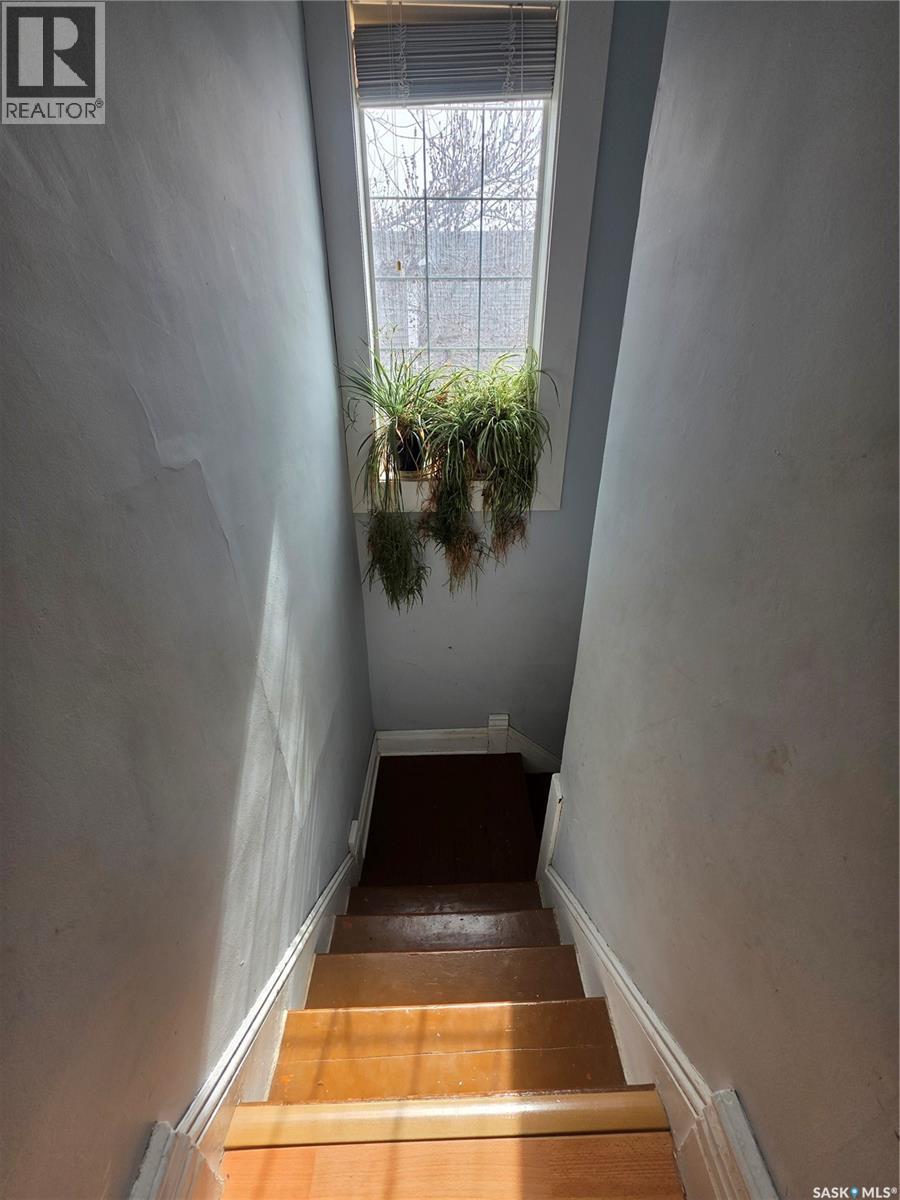 905 2Nd Street, Estevan, SK - Indoor Photo Showing Other Room