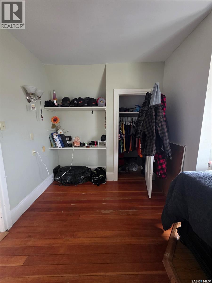 905 2Nd Street, Estevan, SK - Indoor