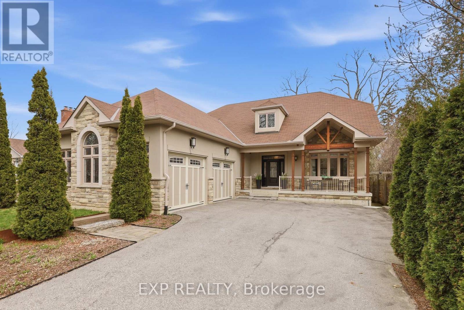 583 Park Crescent, Pickering, ON - Outdoor With Deck Patio Veranda