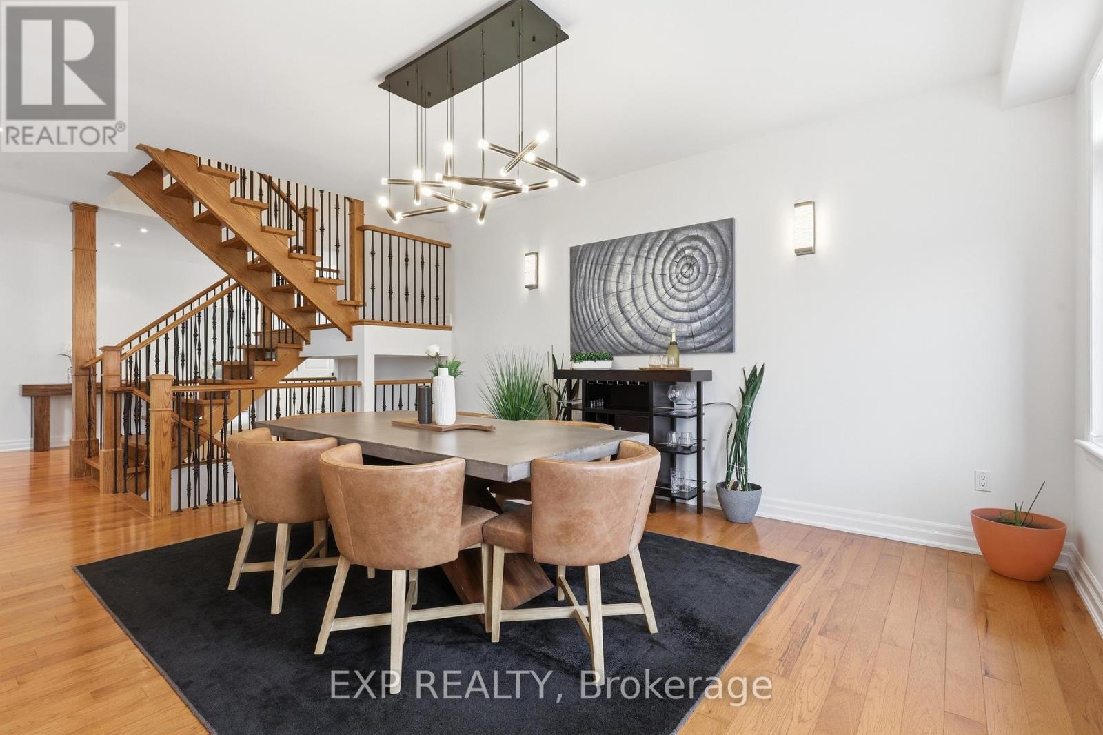 583 Park Crescent, Pickering, ON - Indoor Photo Showing Dining Room