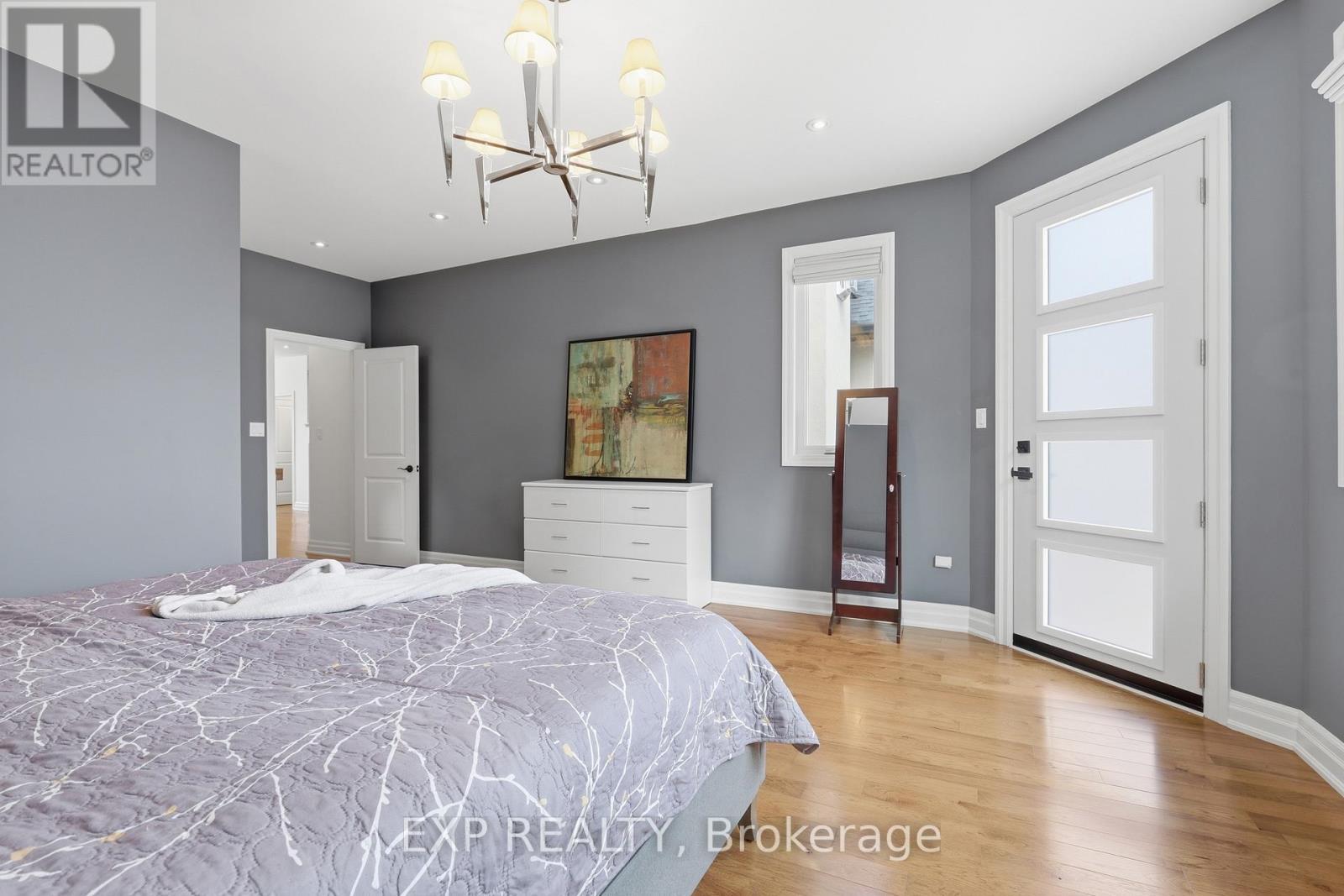 583 Park Crescent, Pickering, ON - Indoor Photo Showing Bedroom