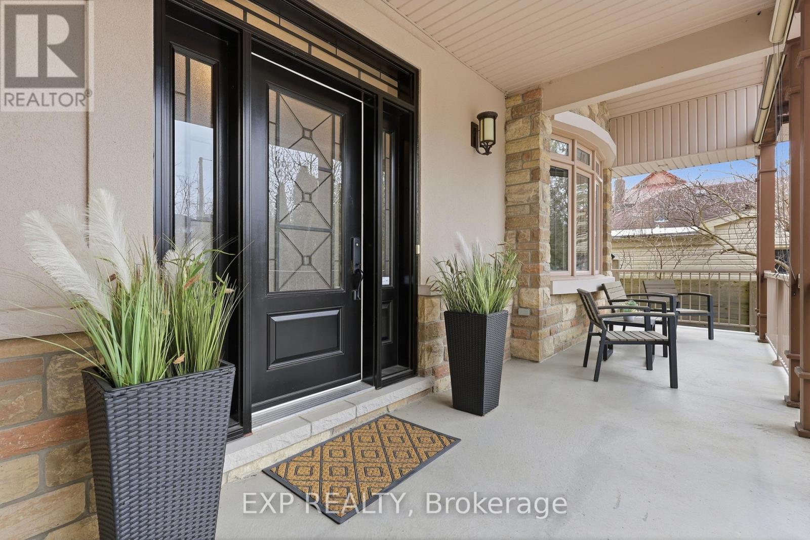 583 Park Crescent, Pickering, ON - Outdoor With Deck Patio Veranda With Exterior
