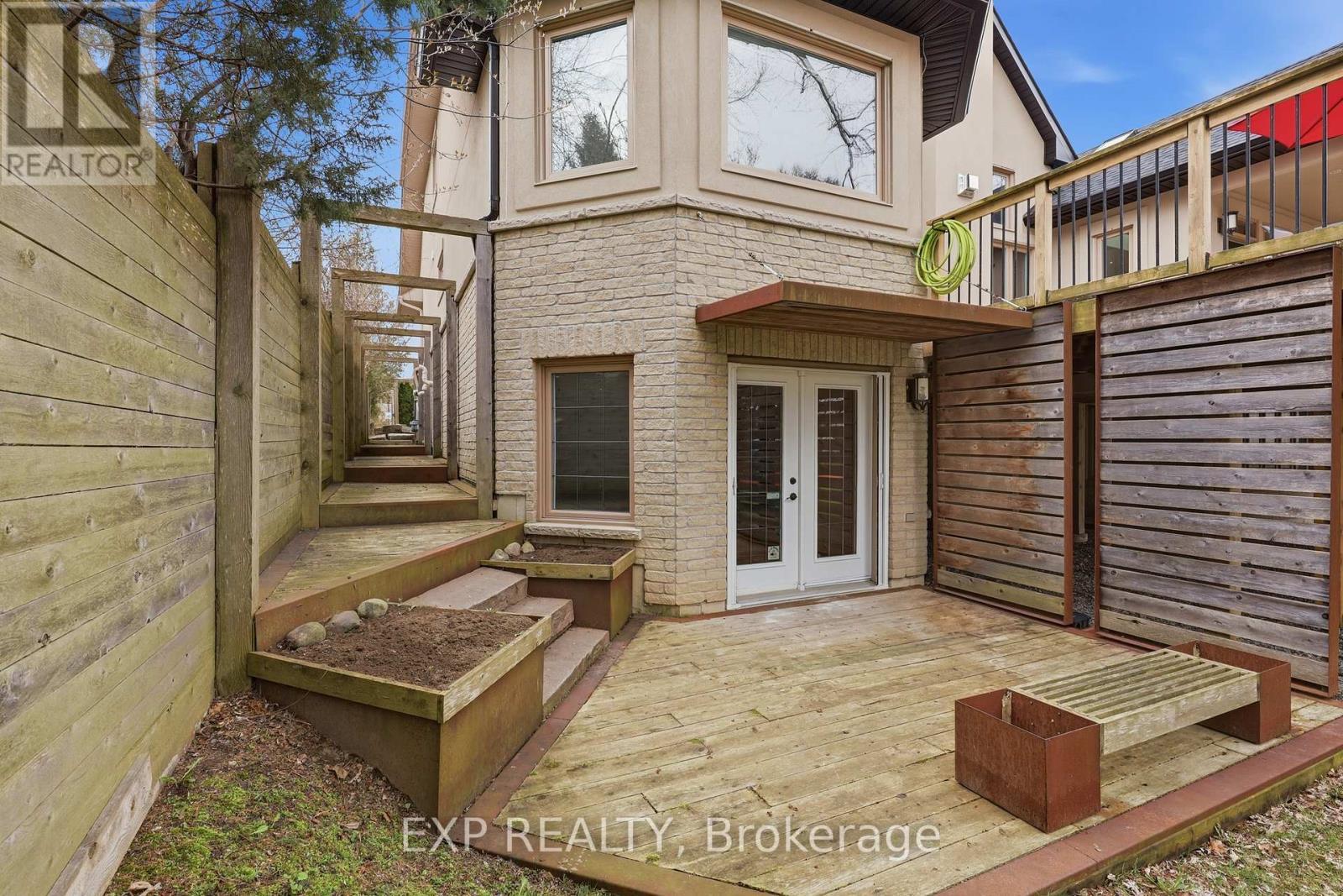 583 Park Crescent, Pickering, ON - Outdoor With Exterior