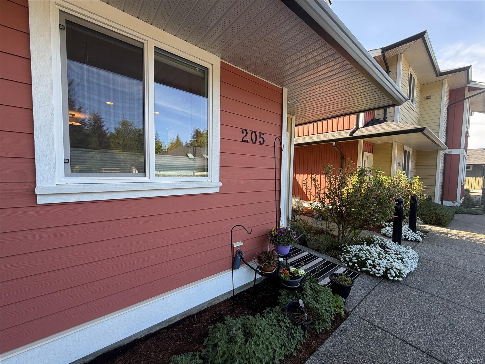 #205-9880 Napier Pl, Chemainus, BC