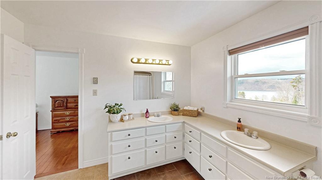 28 Kenneth Dr, Quispamsis, NB