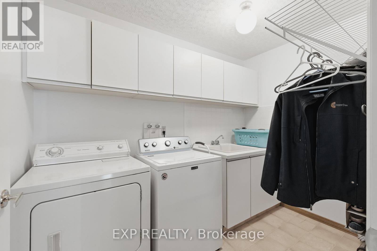 381 Timlock Place, Waterloo, ON - Indoor Photo Showing Laundry Room