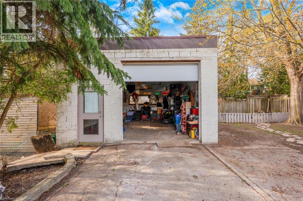 36 Hilltop Drive, Cambridge, ON - Outdoor
