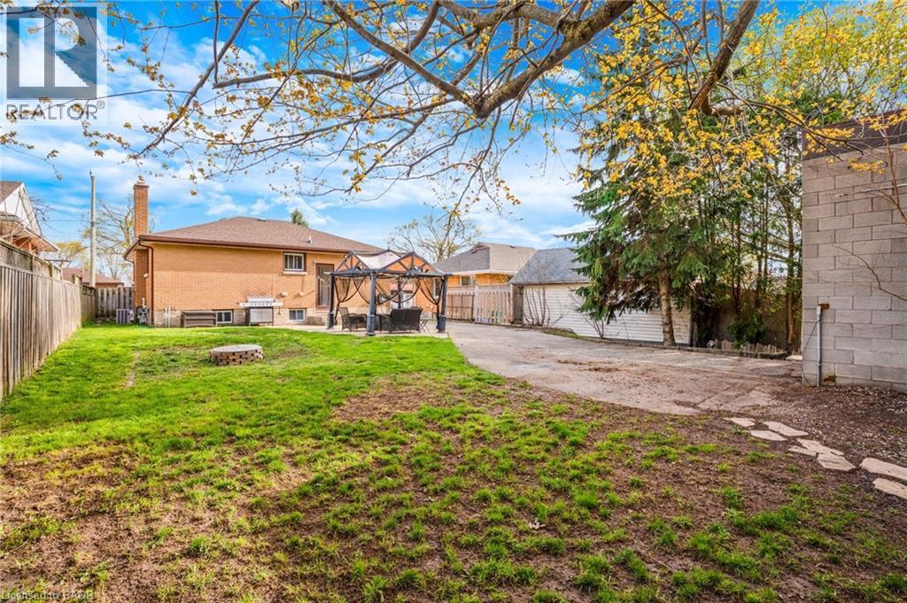 36 Hilltop Drive, Cambridge, ON - Outdoor