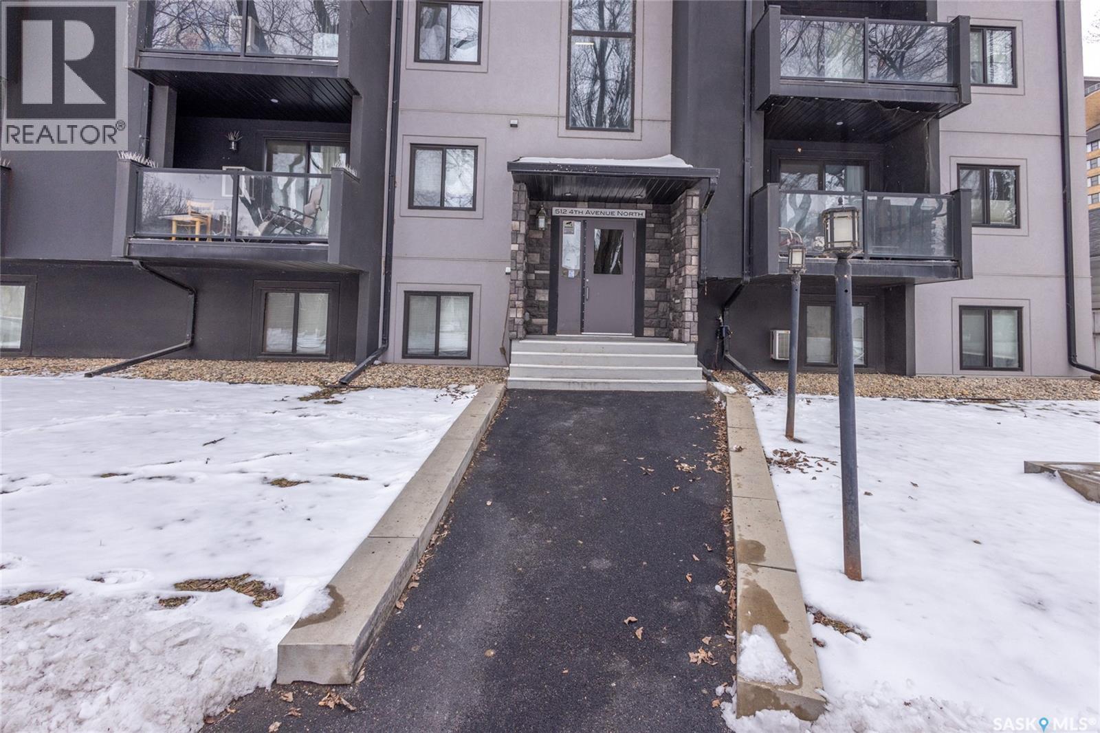 307 512 4Th Avenue N, Saskatoon, SK - Outdoor With Balcony With Facade