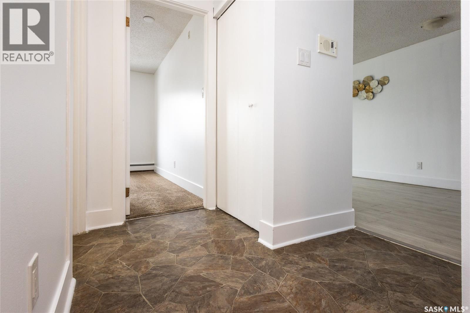 307 512 4Th Avenue N, Saskatoon, SK - Indoor Photo Showing Other Room