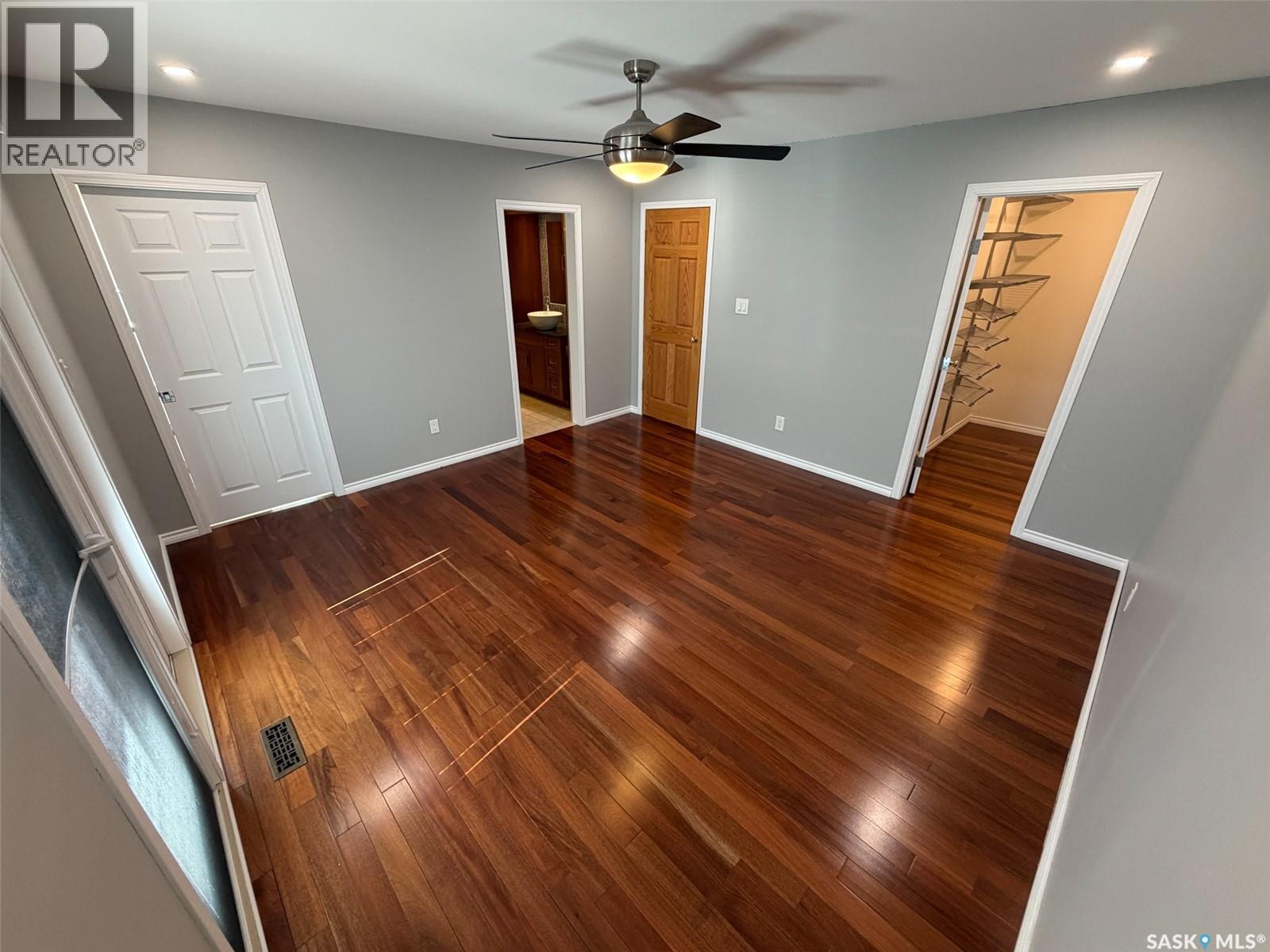 117 2Nd Street W, Frontier, SK - Indoor Photo Showing Other Room