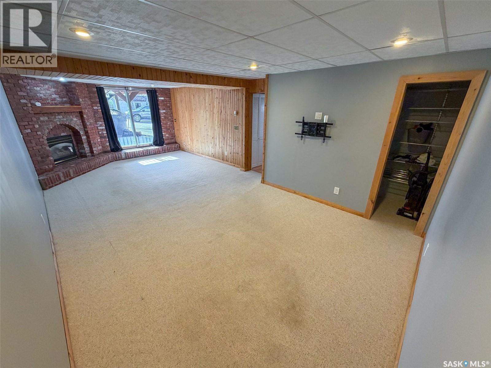 117 2Nd Street W, Frontier, SK - Indoor Photo Showing Other Room