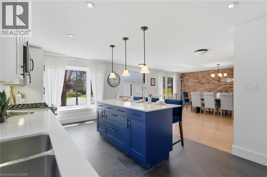 29 Melissa Crescent, Hamilton, ON - Indoor Photo Showing Kitchen