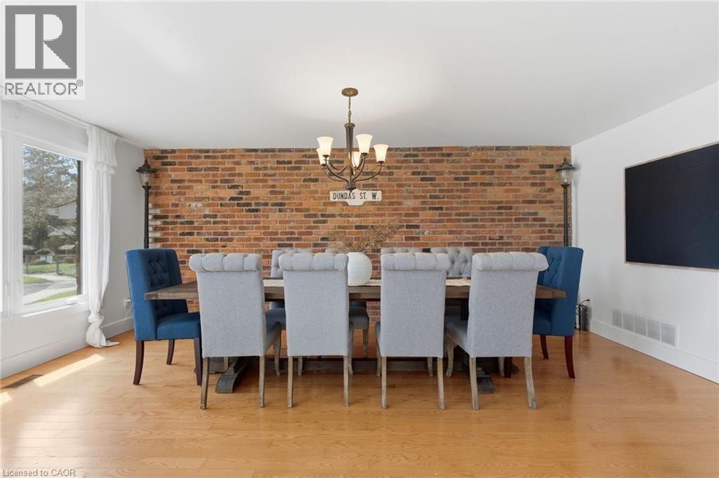 29 Melissa Crescent, Hamilton, ON - Indoor Photo Showing Dining Room