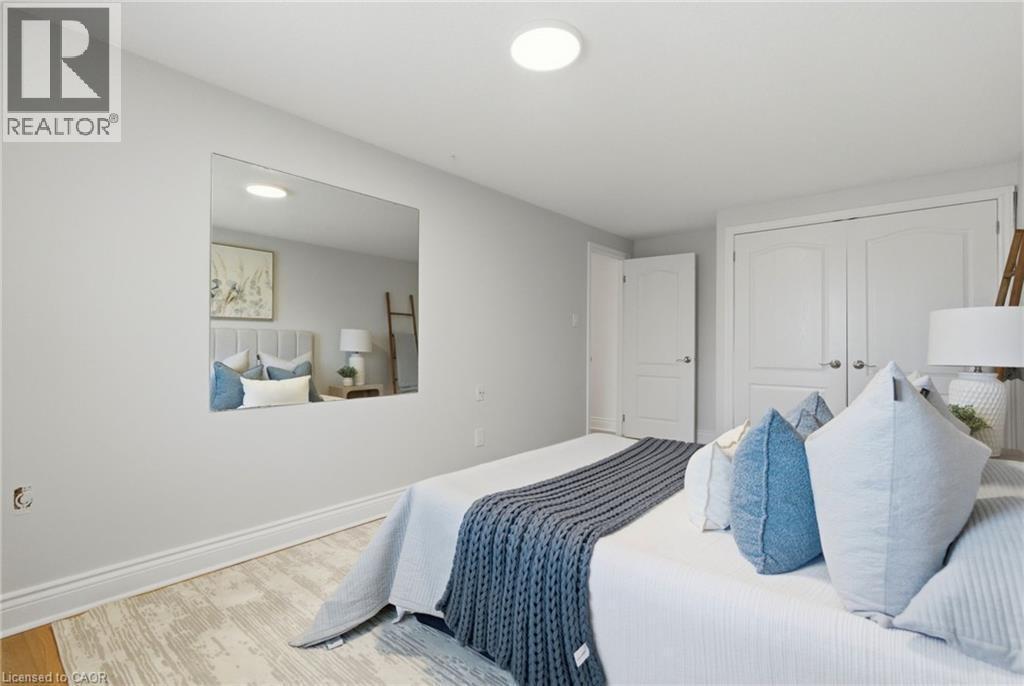 29 Melissa Crescent, Hamilton, ON - Indoor Photo Showing Bedroom