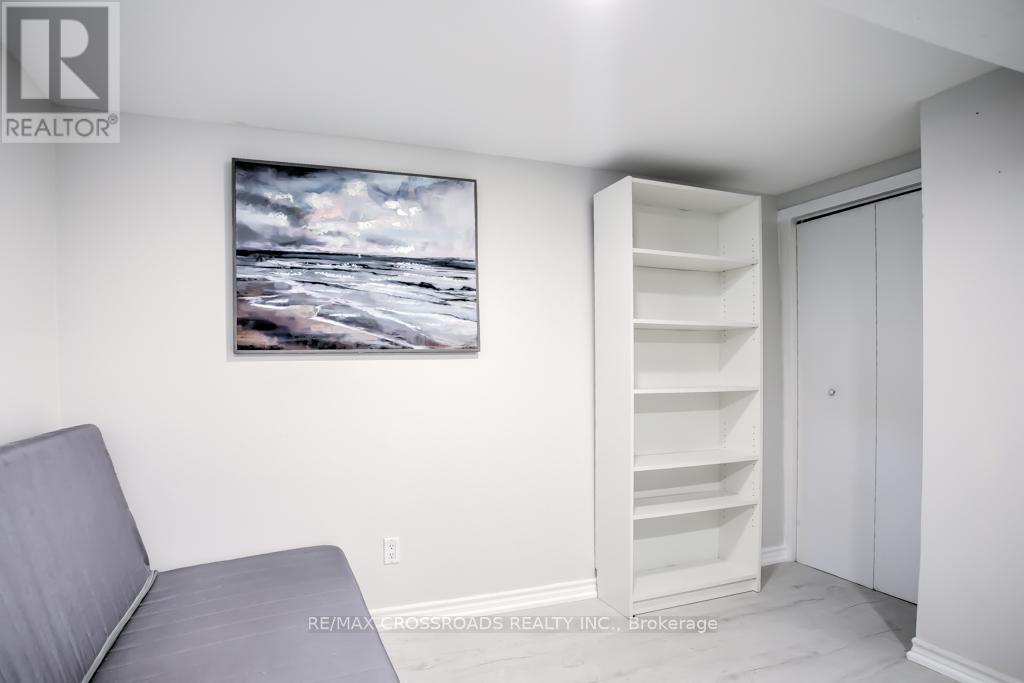 66 Bayhampton Crescent, Vaughan, ON - Indoor Photo Showing Other Room
