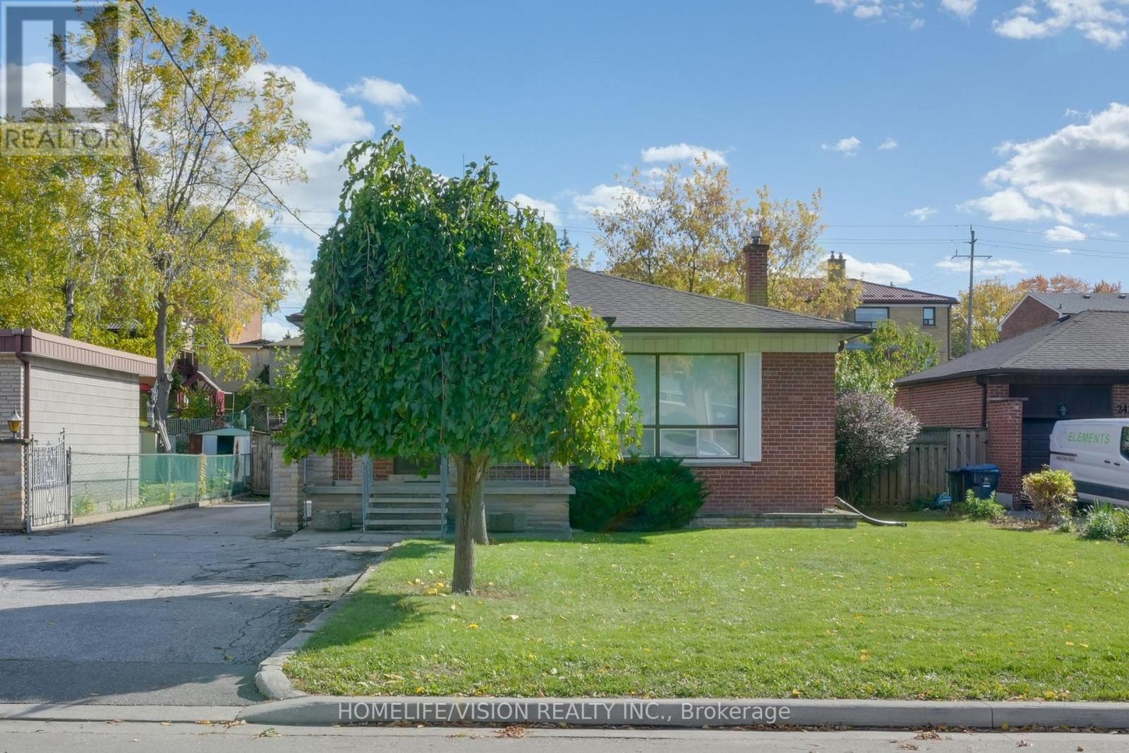 239 Epsom Downs Drive, Toronto, ON - Outdoor