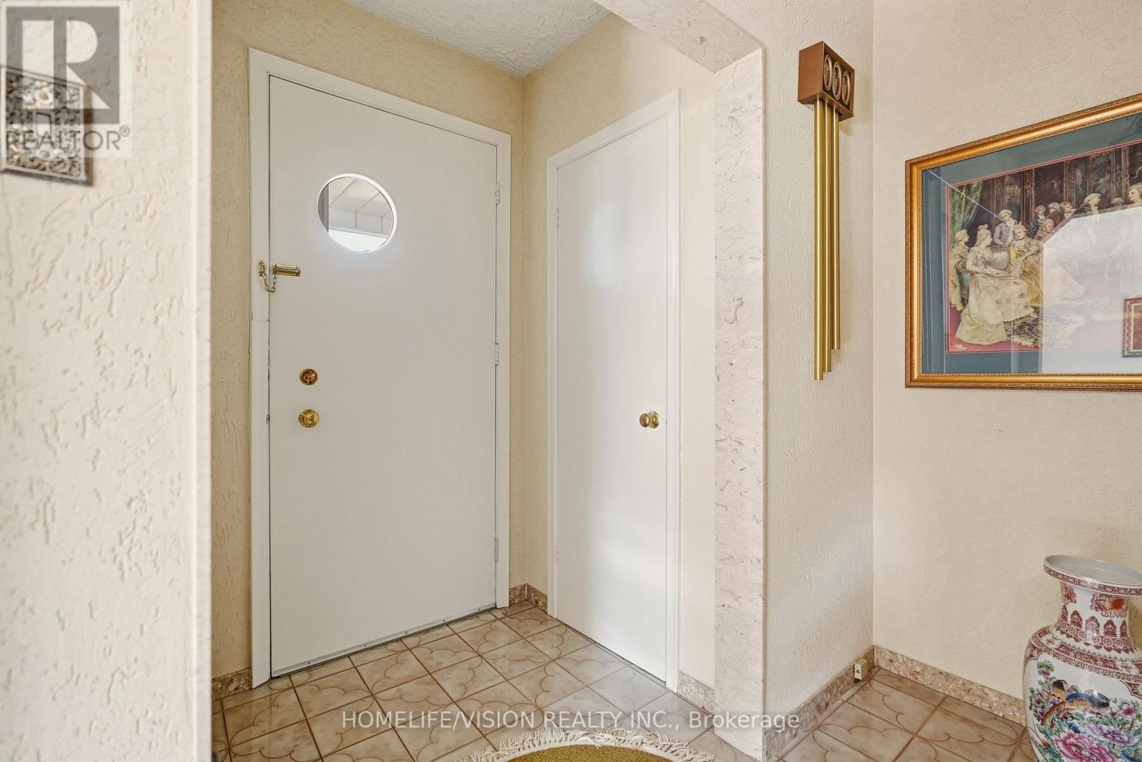 239 Epsom Downs Drive, Toronto, ON - Indoor Photo Showing Other Room