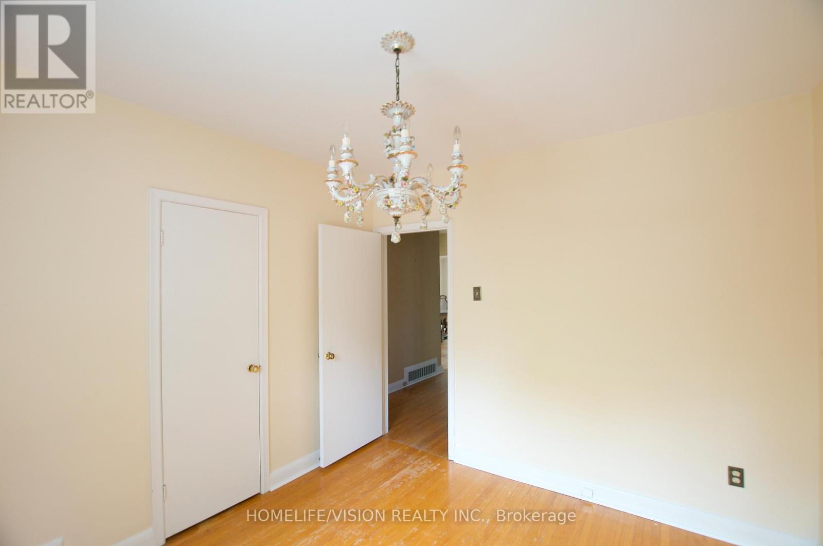 239 Epsom Downs Drive, Toronto, ON - Indoor Photo Showing Other Room