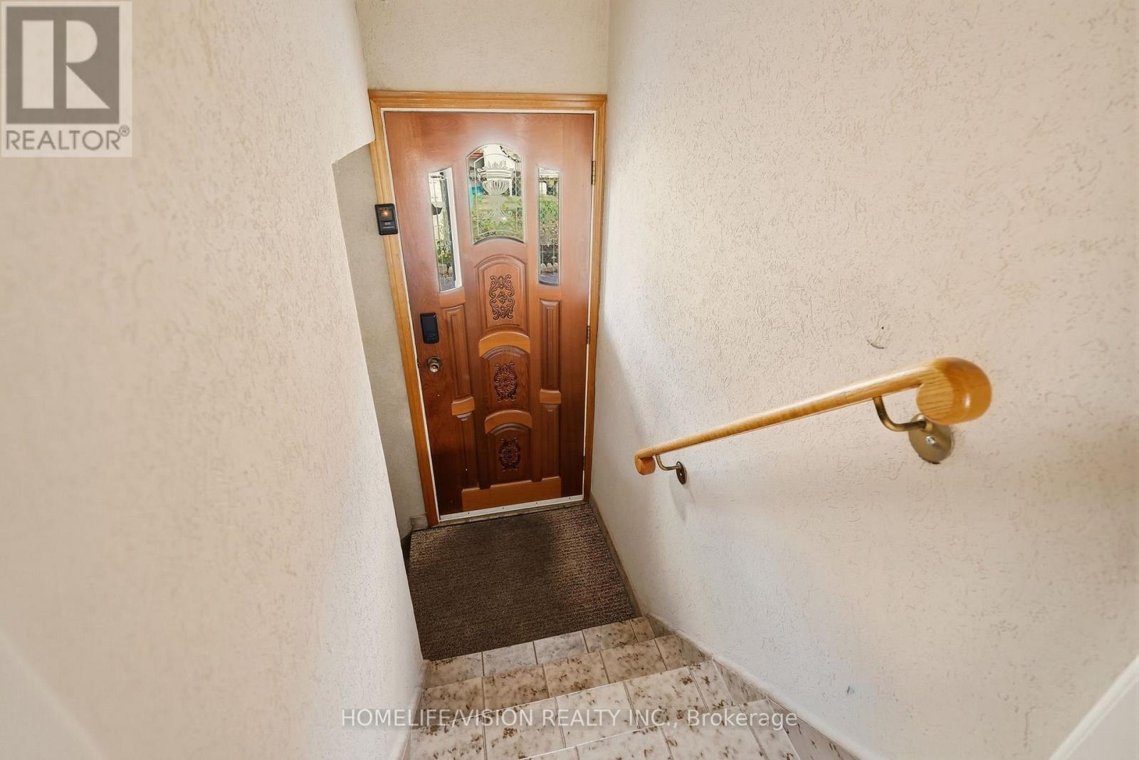 239 Epsom Downs Drive, Toronto, ON - Indoor Photo Showing Other Room