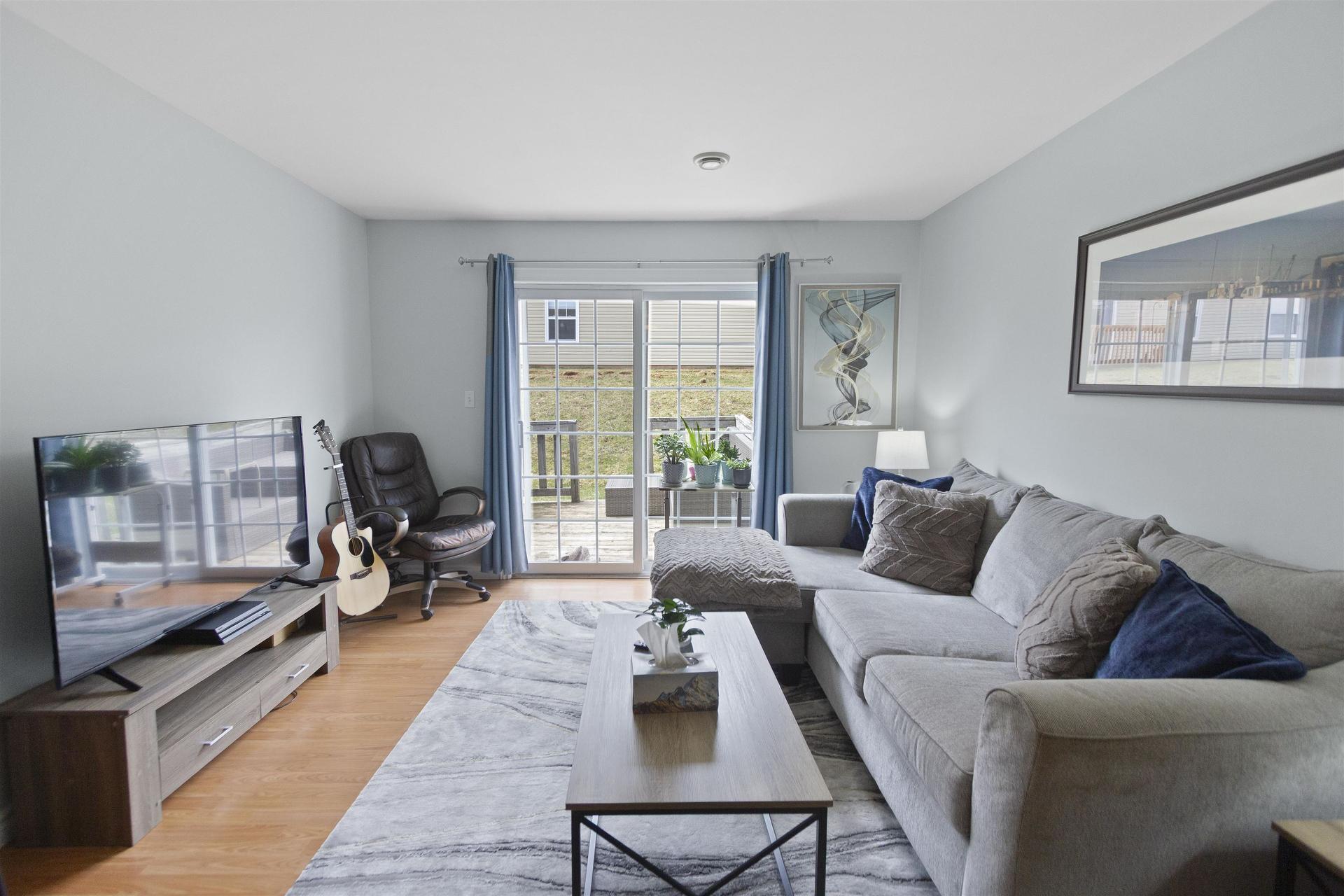 8 17 Heatherway Drive, Cornwall, PE