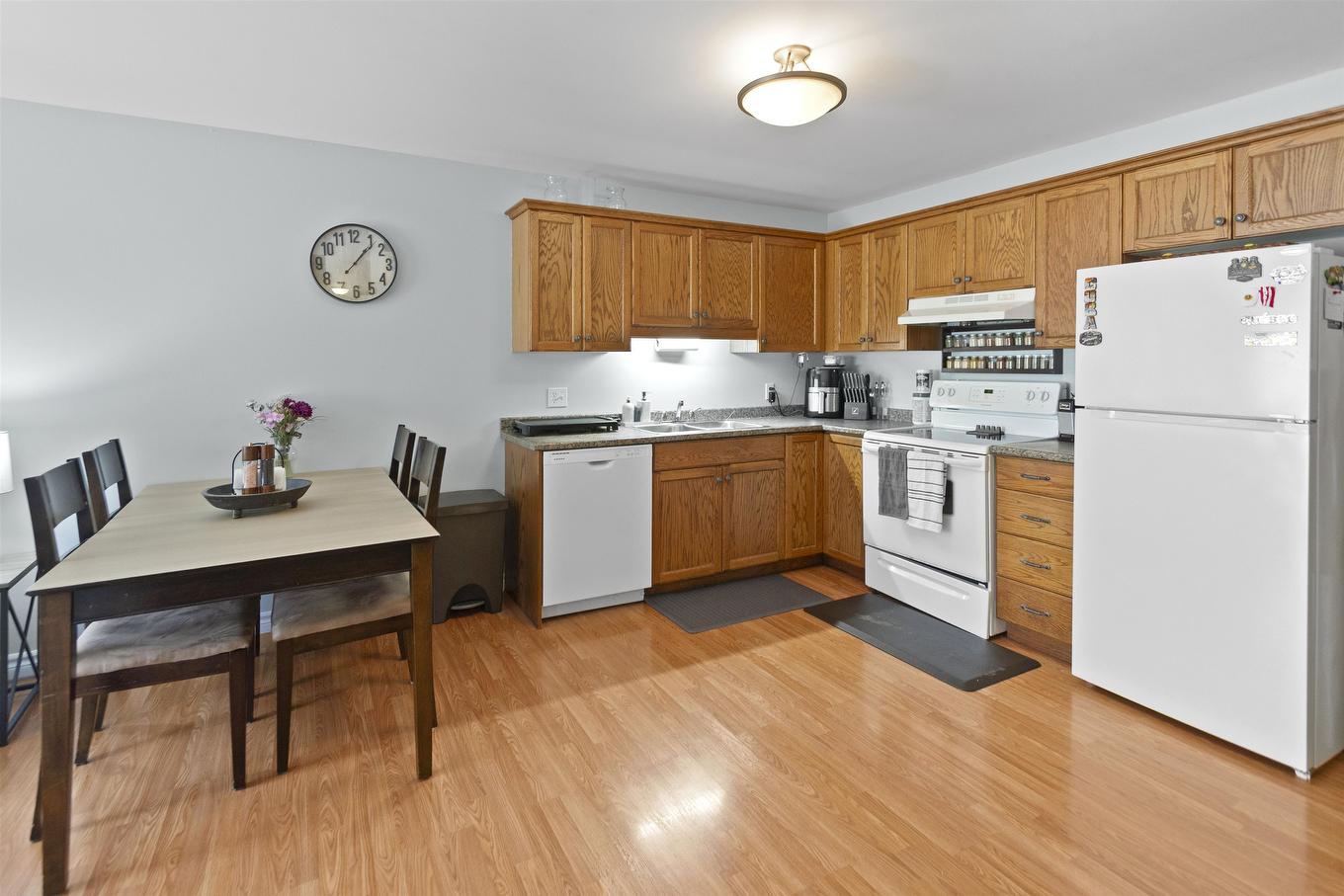 8 17 Heatherway Drive, Cornwall, PE