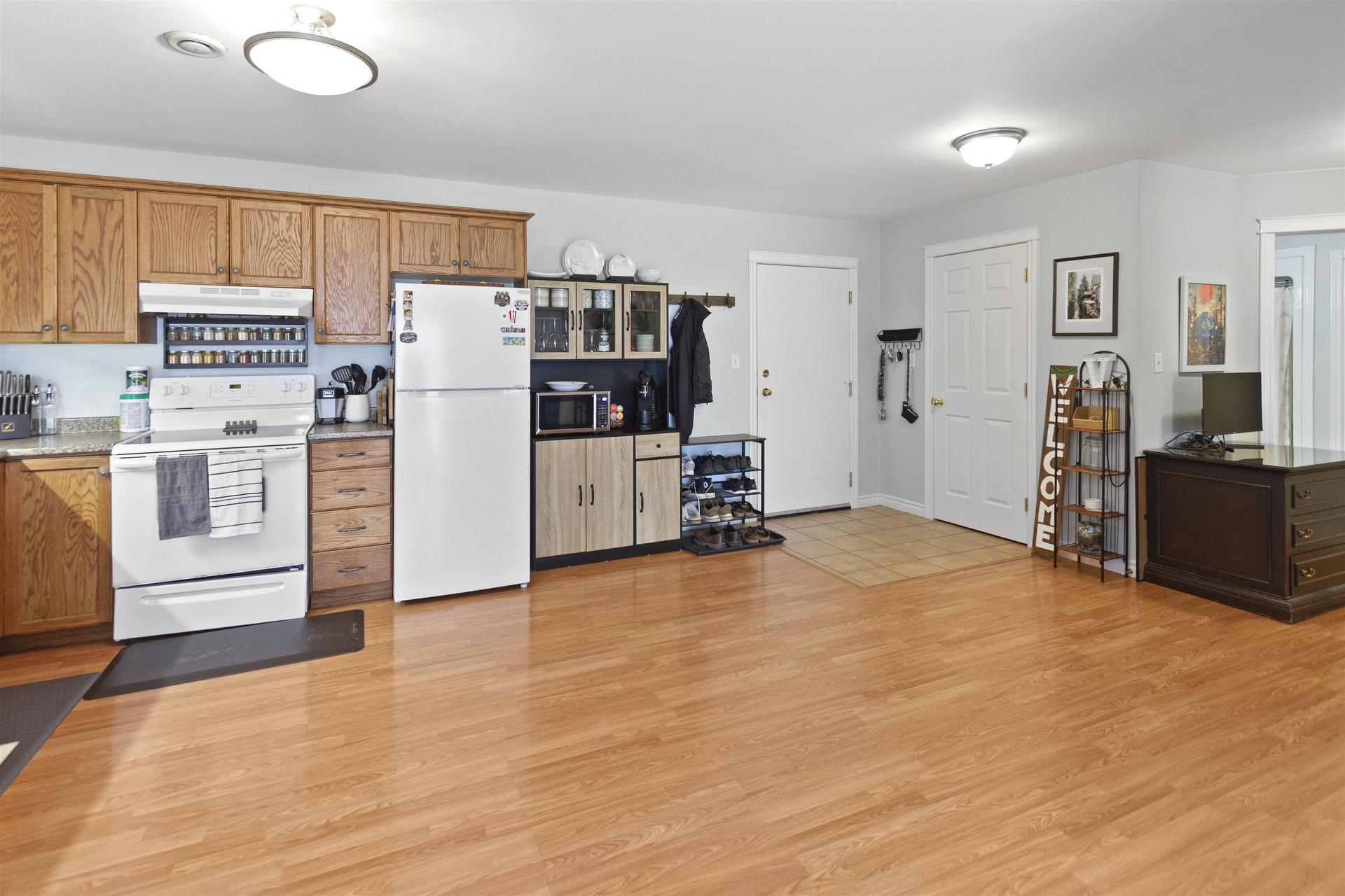 8 17 Heatherway Drive, Cornwall, PE