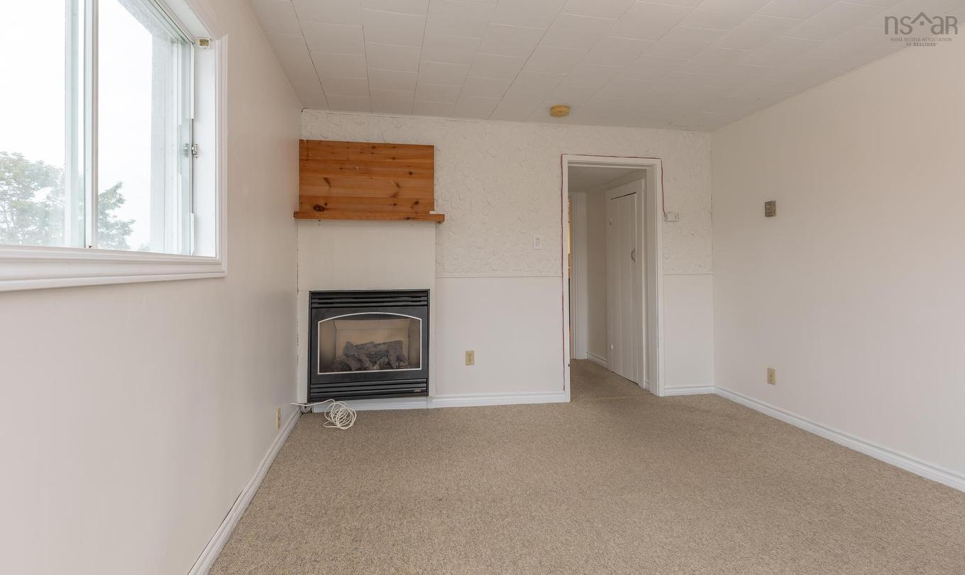 805 Highway 1, Hebron, NS
