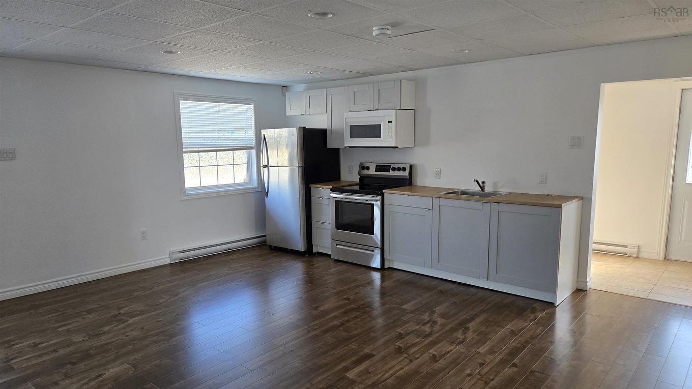 805 Highway 1, Hebron, NS
