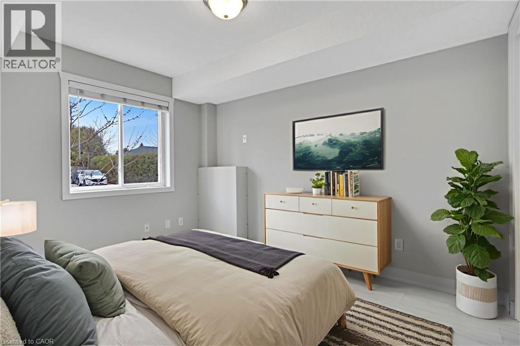185 Windale Crescent Unit# 5D, Kitchener, ON - Indoor Photo Showing Bedroom