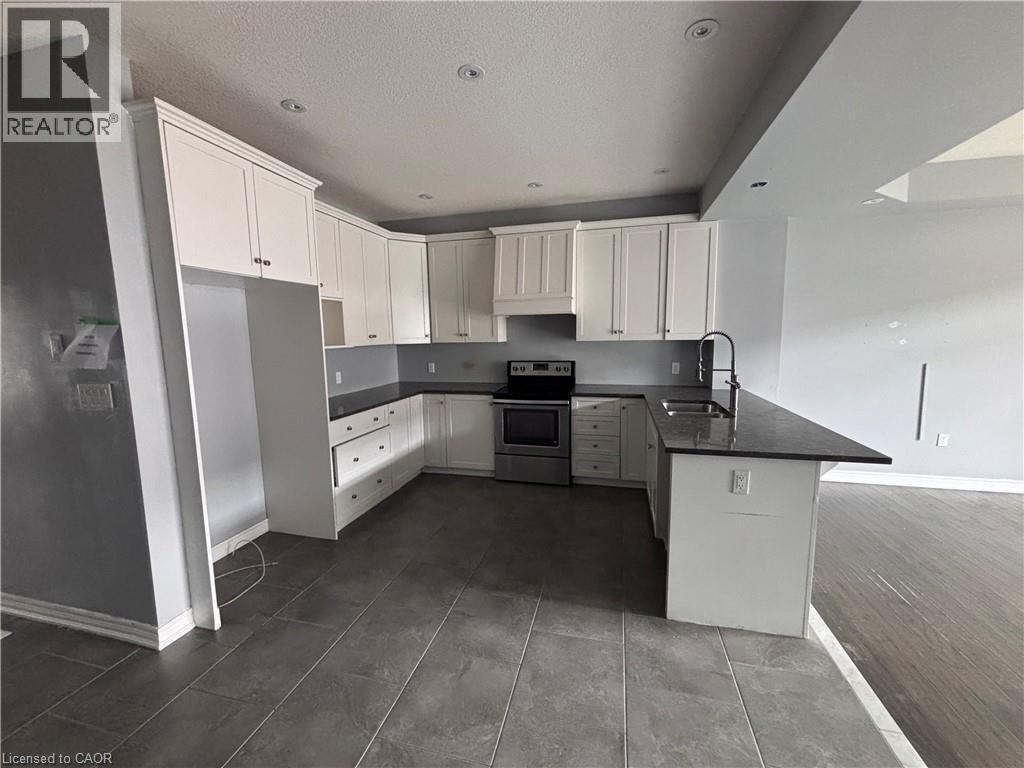 71 Fairgrounds Drive, Binbrook, ON - Indoor Photo Showing Kitchen